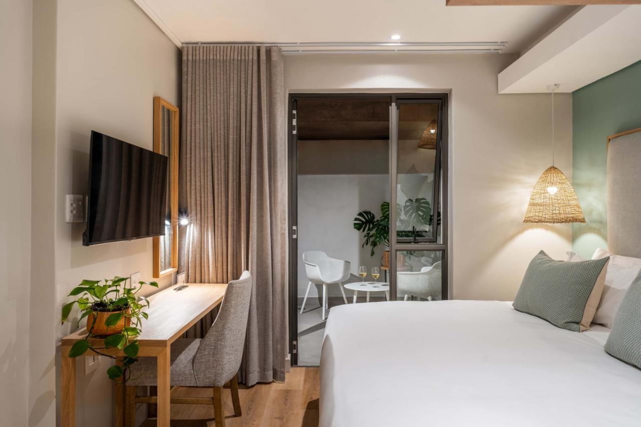Plett Quarter Hotel - Lion Roars Hotels & Lodges Плеттенберг-Бей Екстер'єр фото