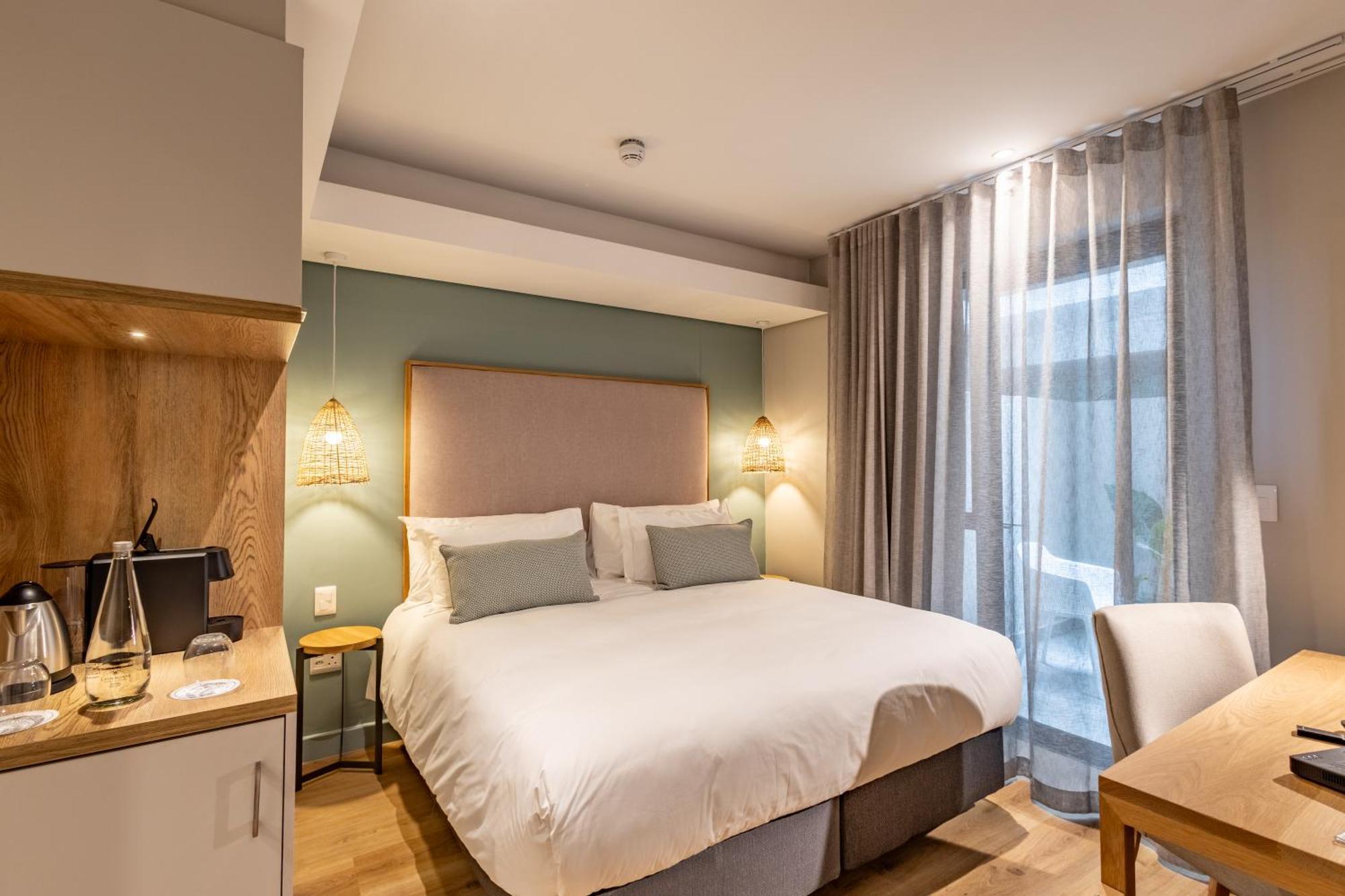 Plett Quarter Hotel - Lion Roars Hotels & Lodges Плеттенберг-Бей Екстер'єр фото