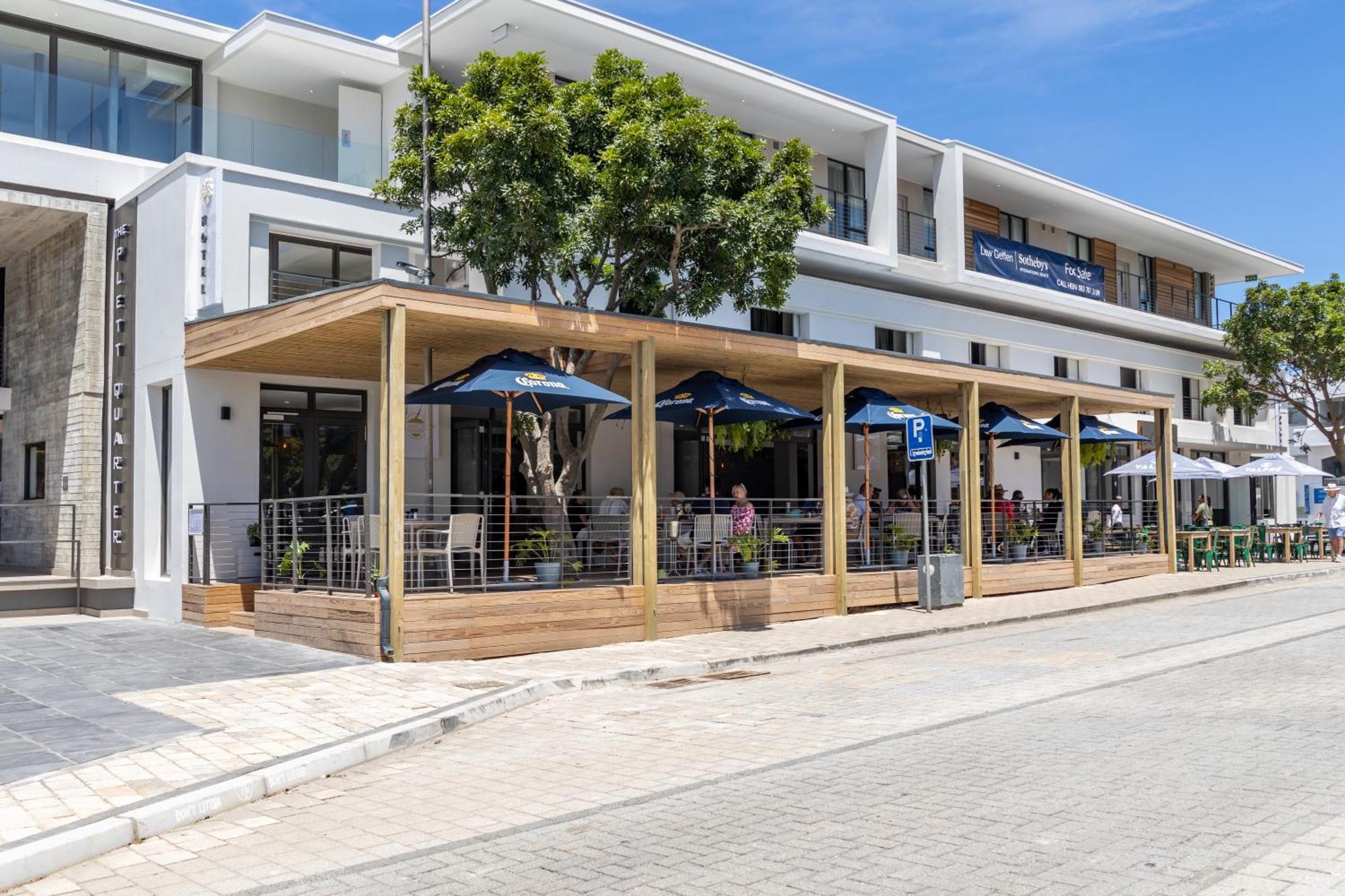Plett Quarter Hotel - Lion Roars Hotels & Lodges Плеттенберг-Бей Екстер'єр фото