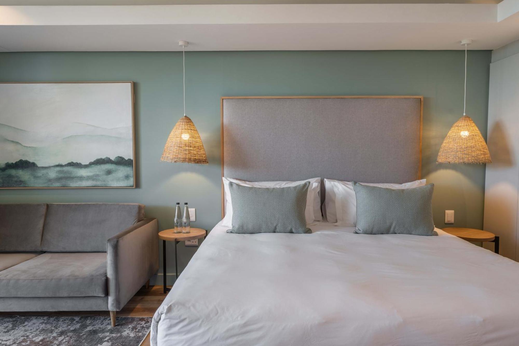 Plett Quarter Hotel - Lion Roars Hotels & Lodges Плеттенберг-Бей Екстер'єр фото